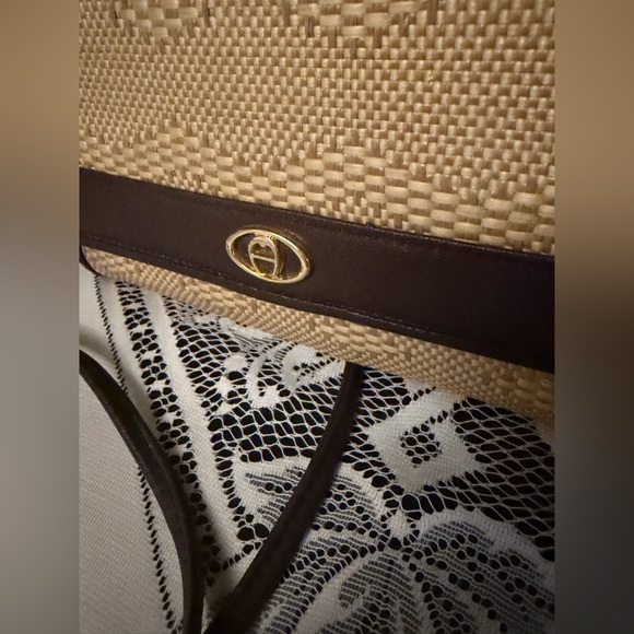 Vintage 1990s Etienne Aigner Raffia & Leather Crossbody Wallet/Clutch - Picture 5 of 11